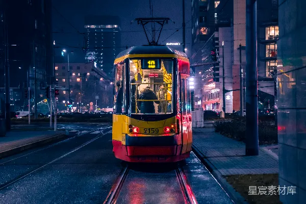 高清摄影 夜色中的电车