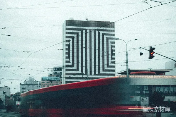 高清摄影 城市中的现代电车