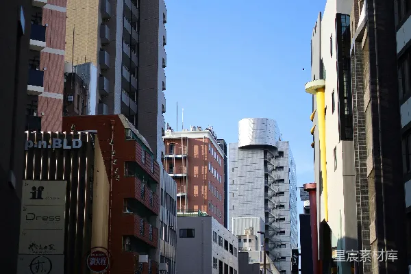 高清摄影 阳光下的城市街道
