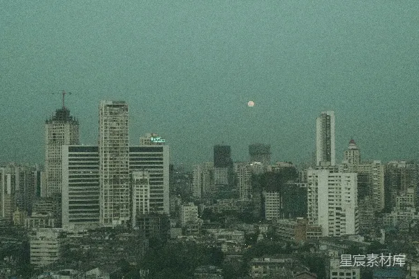 高清摄影 城市夜景与月亮