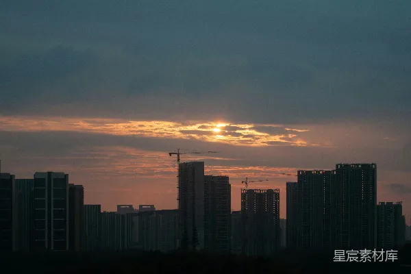 高清摄影 夕阳下的城市剪影