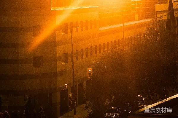 高清摄影 夕阳下的城市街景
