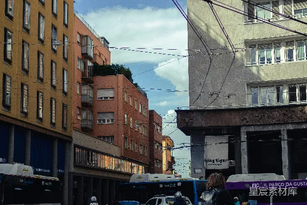 高清摄影 城市街道与骑行者