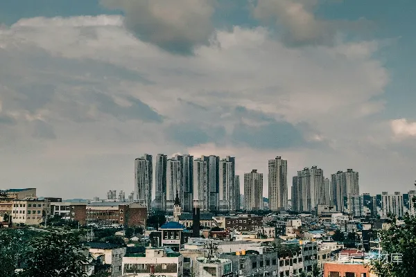 高清摄影 城市与云海