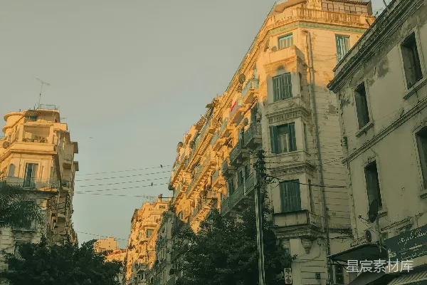 高清摄影 夕阳下的城市街景