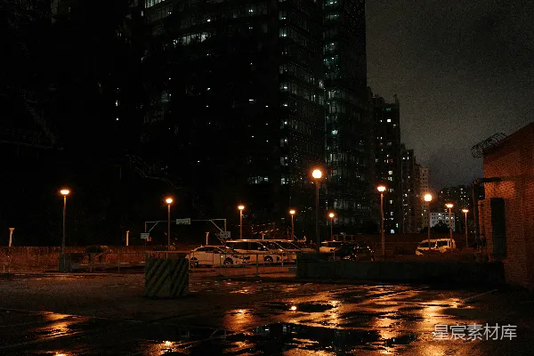 高清摄影 夜幕下的停车场