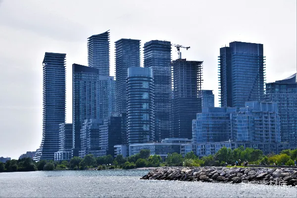 高清摄影 现代海滨城市天际线