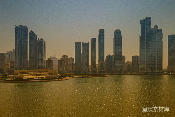 高清摄影 迪拜天际线与湖景