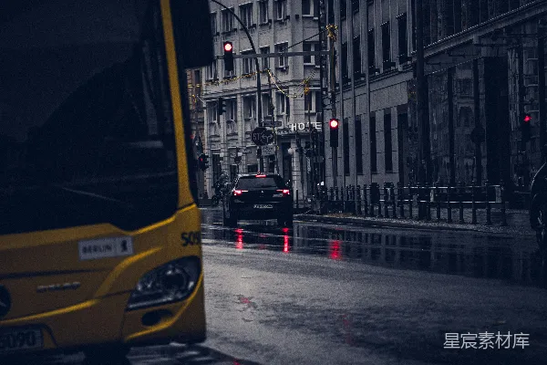 高清摄影 雨中的城市街景