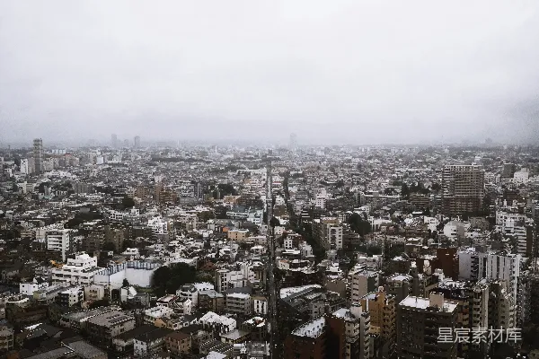 高清摄影 雾中的城市全景