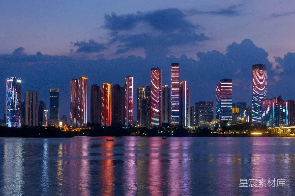 高清摄影 城市夜景与河面倒影
