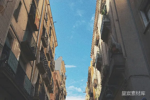 高清摄影 老城巷口的天空