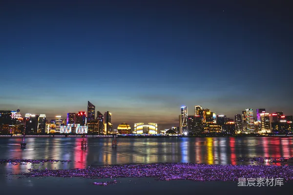高清摄影 城市夜景：灯火辉煌的天际线
