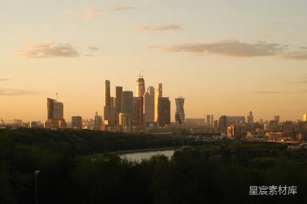 高清摄影 夕阳下的城市天际线