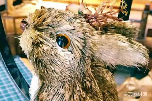元素素材 创意草编猫头鹰装饰品