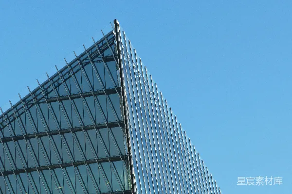 高清摄影 现代玻璃建筑与蓝天