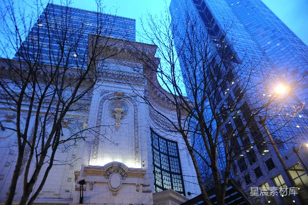 高清摄影 城市夜景中的古典与现代