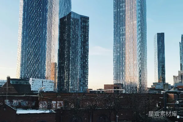 高清摄影 现代都市中的玻璃幕墙建筑群