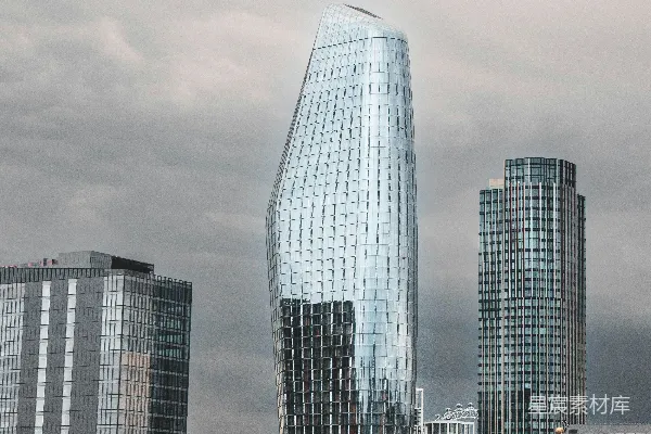 高清摄影 现代城市天际线下的扭曲建筑