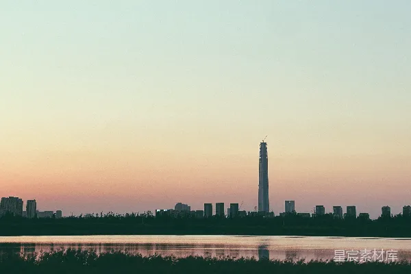 高清摄影 夕阳下的城市剪影