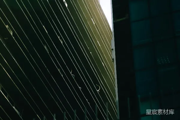 高清摄影 城市的剪影与光束