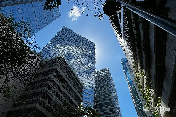 高清摄影 高楼林立下的蓝天