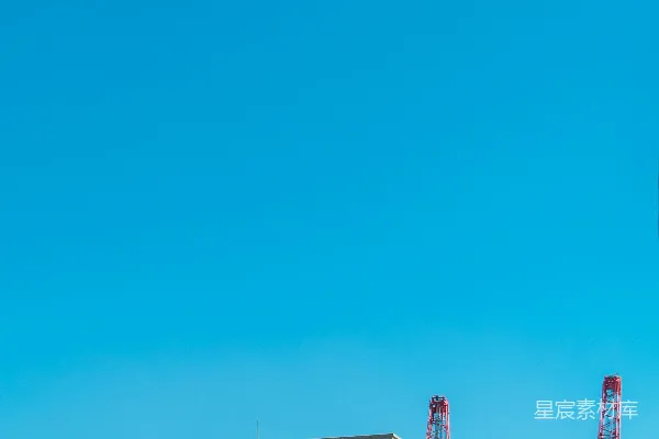 高清摄影 城市建筑与起重机