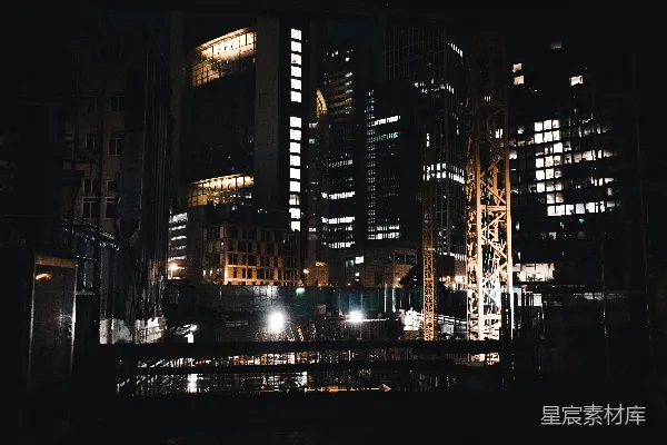 高清摄影 都市夜景中的建筑工地