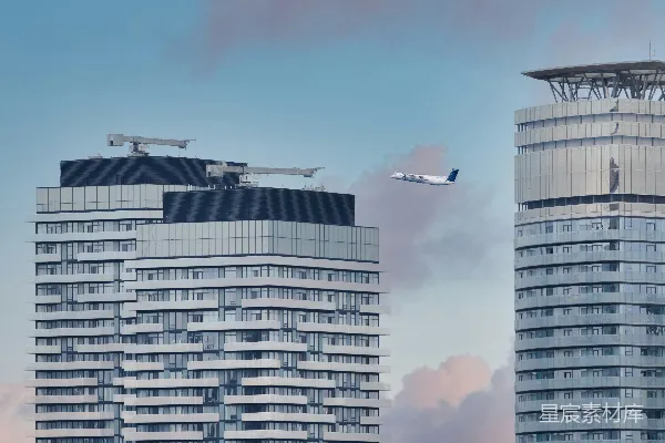 高清摄影 现代城市与空中飞机
