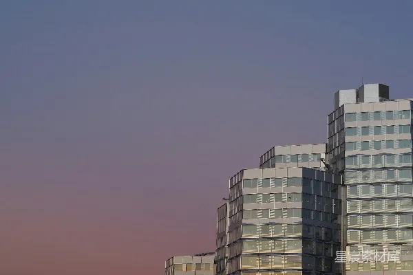 高清摄影 夕阳下的现代建筑剪影