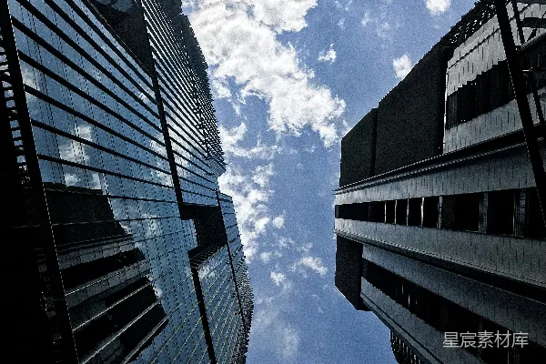 高清摄影 仰望高楼的蓝天白云