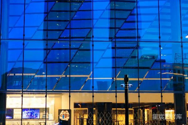 高清摄影 玻璃幕墙城市夜景