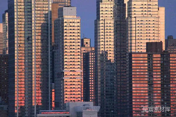 高清摄影 夕阳下的摩天大楼剪影