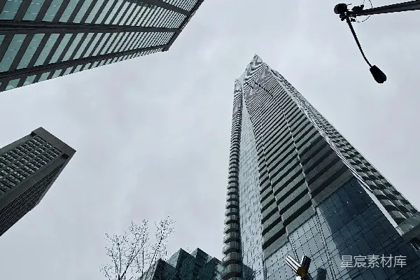 高清摄影 仰望摩天大楼：现代都市的建筑美学