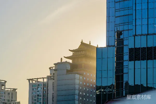 高清摄影 现代与传统交融的都市剪影