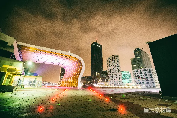 高清摄影 夜晚的城市灯光与现代建筑