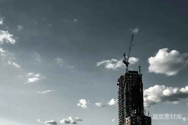 高清摄影 建设中的摩天大楼与起重机