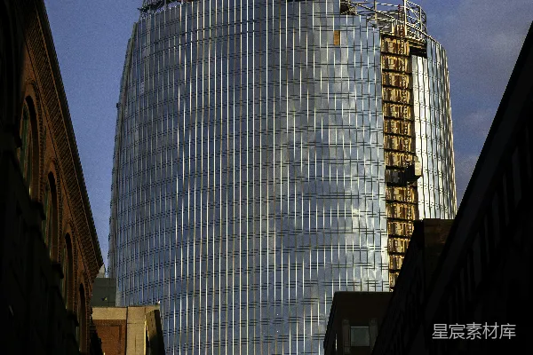 高清摄影 城市中的玻璃建筑
