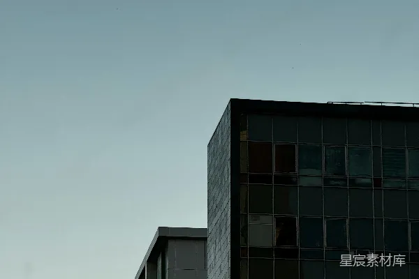 高清摄影 城市建筑与天空的静谧