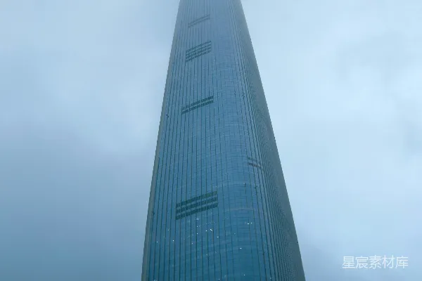 高清摄影 雾中的摩天大楼