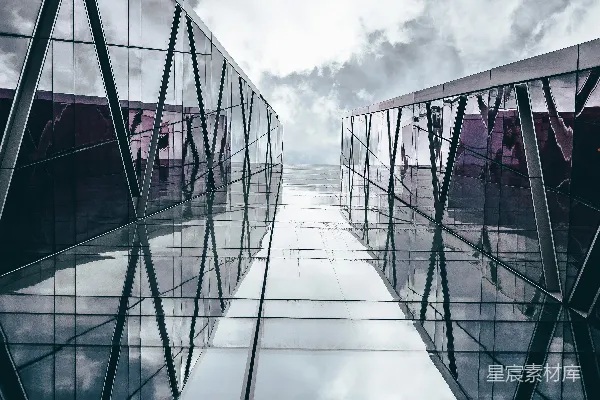 高清摄影 镜面建筑与天空的倒影