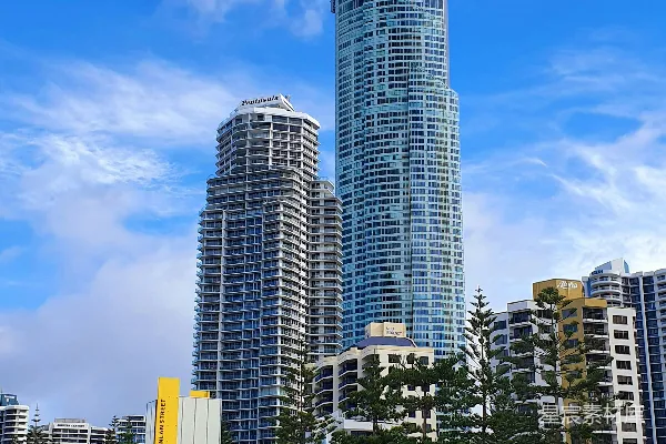 高清摄影 海滩边的摩天大楼