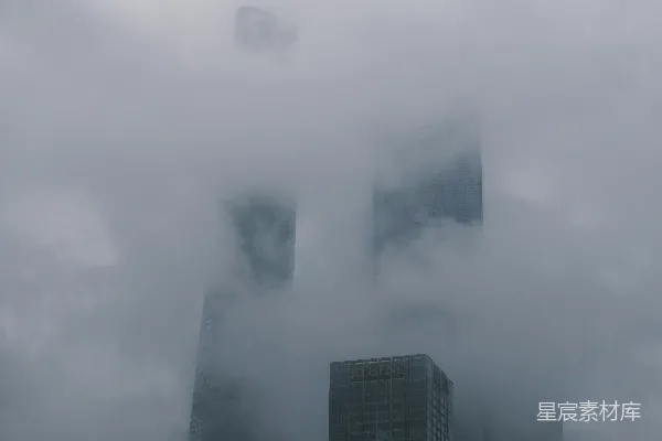 高清摄影 雾中摩天大楼