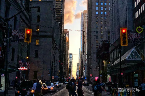 高清摄影 夕阳下的城市街道
