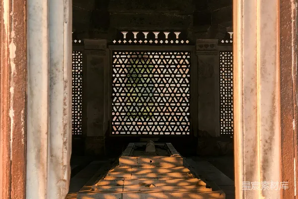 高清摄影 阳光下的陵墓