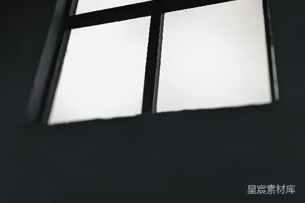高清摄影 黑暗中的光窗