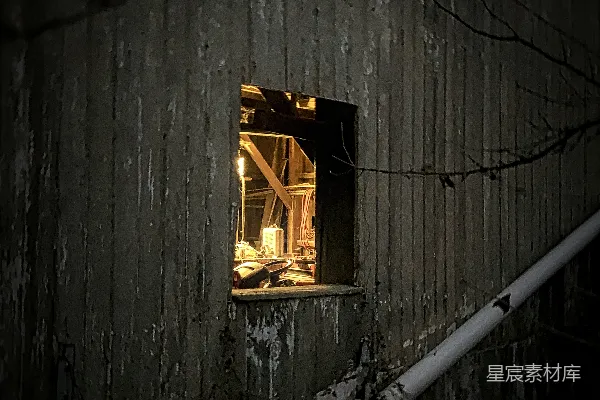 高清摄影 废弃建筑的窗户