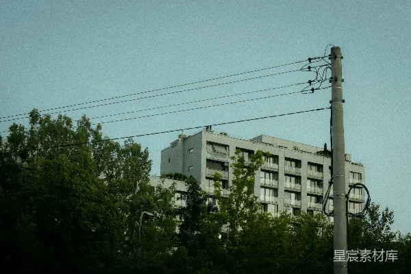 高清摄影 城市中的建筑与电线