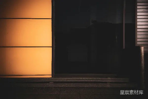 高清摄影 昏暗中的温暖光影