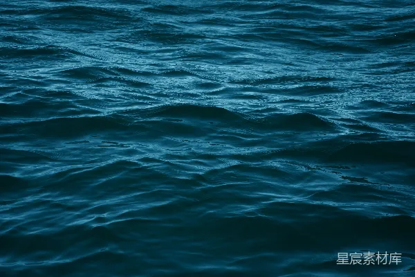 高清摄影 深邃的蓝色海面